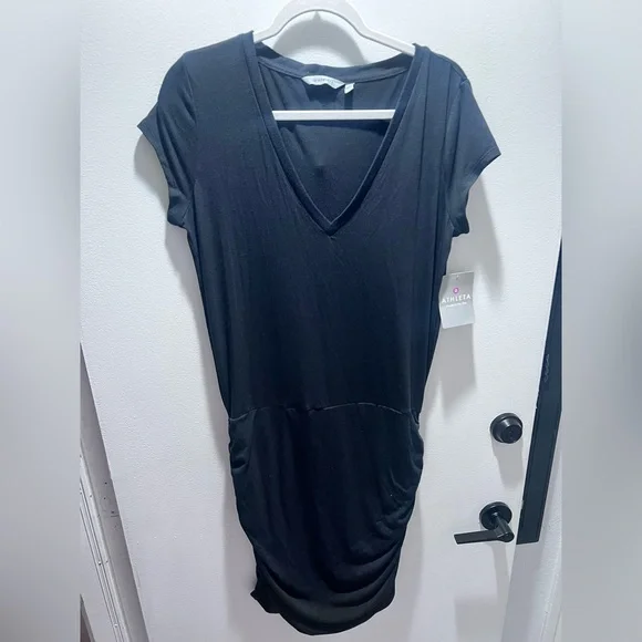 Athleta NWT Classic Tee Black V-Neck Dress long sz med women’s - Picture 2 of 6